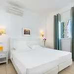 Hotel 23 Mykonos 3*