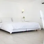 23 Mykonos